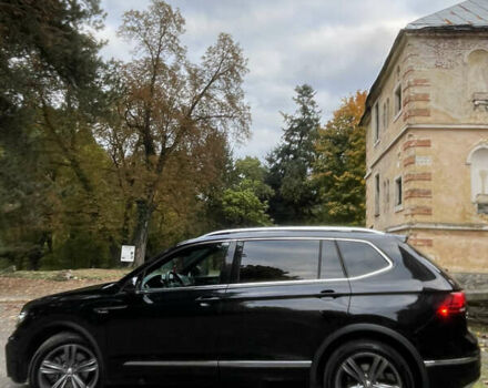 Чорний Фольксваген Тігуан, об'ємом двигуна 1.98 л та пробігом 105 тис. км за 20500 $, фото 4 на Automoto.ua