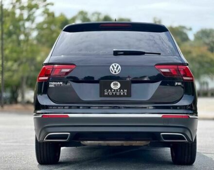 Чорний Фольксваген Тігуан, об'ємом двигуна 2 л та пробігом 37 тис. км за 4000 $, фото 5 на Automoto.ua