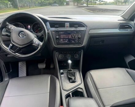 Чорний Фольксваген Тігуан, об'ємом двигуна 2 л та пробігом 45 тис. км за 13200 $, фото 8 на Automoto.ua