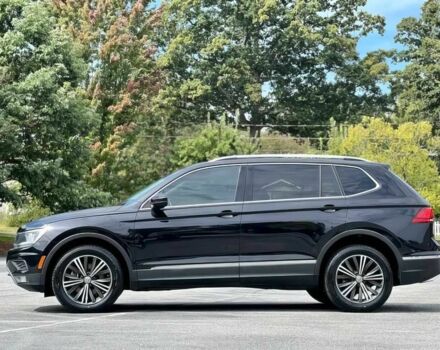 Чорний Фольксваген Тігуан, об'ємом двигуна 2 л та пробігом 37 тис. км за 4000 $, фото 3 на Automoto.ua