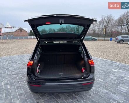 Чорний Фольксваген Тігуан, об'ємом двигуна 1.98 л та пробігом 235 тис. км за 21799 $, фото 24 на Automoto.ua