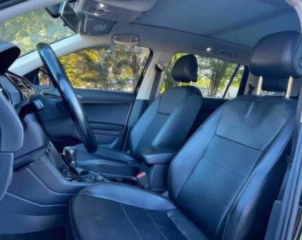 Черный Фольксваген Тигуан, объемом двигателя 2 л и пробегом 89 тыс. км за 11000 $, фото 10 на Automoto.ua