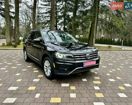 Чорний Фольксваген Тігуан, об'ємом двигуна 2 л та пробігом 186 тис. км за 17300 $, фото 16 на Automoto.ua