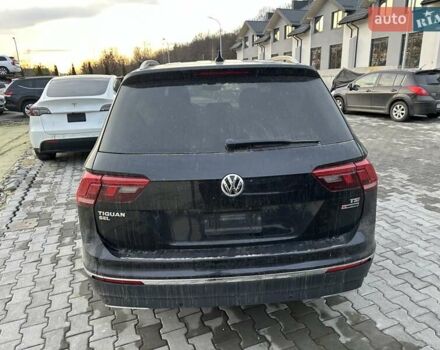 Черный Фольксваген Тигуан, объемом двигателя 2 л и пробегом 94 тыс. км за 17260 $, фото 7 на Automoto.ua