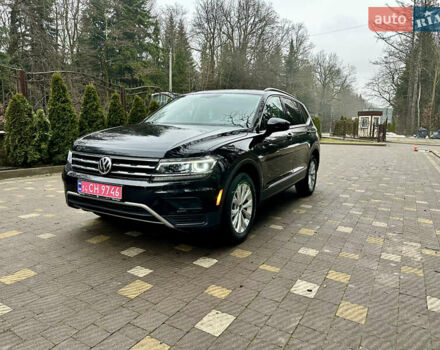 Чорний Фольксваген Тігуан, об'ємом двигуна 2 л та пробігом 186 тис. км за 17300 $, фото 7 на Automoto.ua