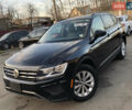 Черный Фольксваген Тигуан, объемом двигателя 2 л и пробегом 188 тыс. км за 12890 $, фото 4 на Automoto.ua