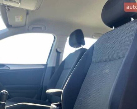 Черный Фольксваген Тигуан, объемом двигателя 1.97 л и пробегом 258 тыс. км за 18700 $, фото 13 на Automoto.ua