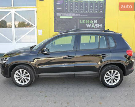 Черный Фольксваген Тигуан, объемом двигателя 2 л и пробегом 84 тыс. км за 17400 $, фото 3 на Automoto.ua