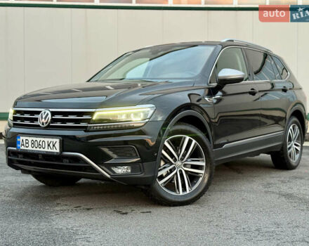 Черный Фольксваген Тигуан, объемом двигателя 1.97 л и пробегом 204 тыс. км за 26990 $, фото 3 на Automoto.ua