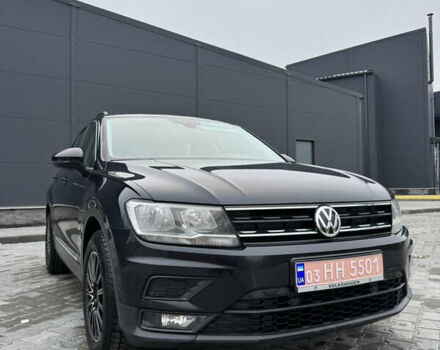 Черный Фольксваген Тигуан, объемом двигателя 2 л и пробегом 190 тыс. км за 23150 $, фото 2 на Automoto.ua