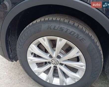 Черный Фольксваген Тигуан, объемом двигателя 2 л и пробегом 149 тыс. км за 16800 $, фото 6 на Automoto.ua