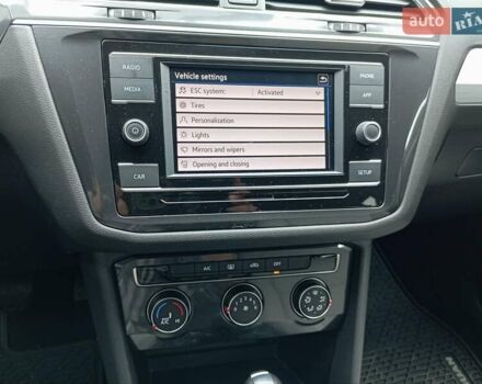 Черный Фольксваген Тигуан, объемом двигателя 2 л и пробегом 149 тыс. км за 16800 $, фото 38 на Automoto.ua