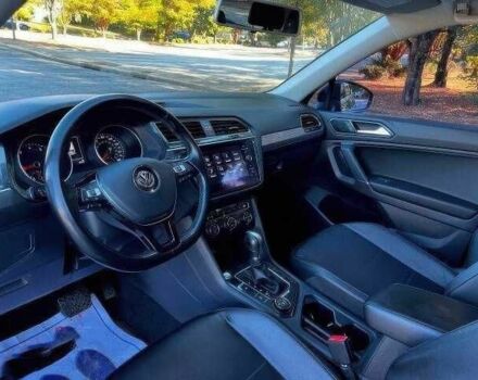 Черный Фольксваген Тигуан, объемом двигателя 2 л и пробегом 89 тыс. км за 11000 $, фото 9 на Automoto.ua