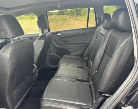 Чорний Фольксваген Тігуан, об'ємом двигуна 2 л та пробігом 71 тис. км за 7000 $, фото 14 на Automoto.ua