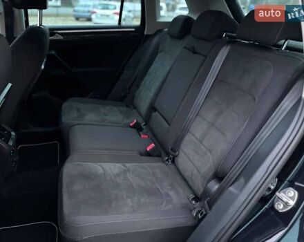 Чорний Фольксваген Тігуан, об'ємом двигуна 1.98 л та пробігом 235 тис. км за 21799 $, фото 18 на Automoto.ua