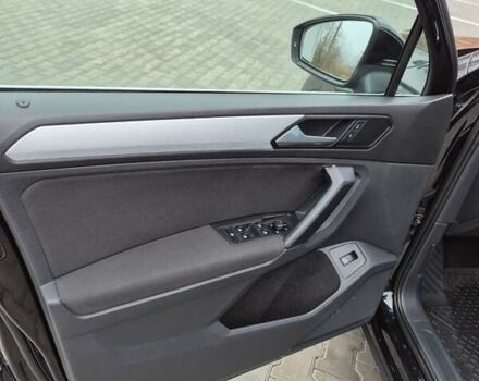 Черный Фольксваген Тигуан, объемом двигателя 1.98 л и пробегом 198 тыс. км за 21950 $, фото 31 на Automoto.ua