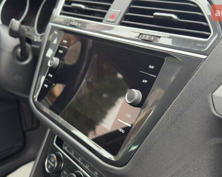 Чорний Фольксваген Тігуан, об'ємом двигуна 1.98 л та пробігом 258 тис. км за 23300 $, фото 39 на Automoto.ua