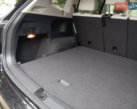 Черный Фольксваген Тигуан, объемом двигателя 2 л и пробегом 149 тыс. км за 16800 $, фото 44 на Automoto.ua