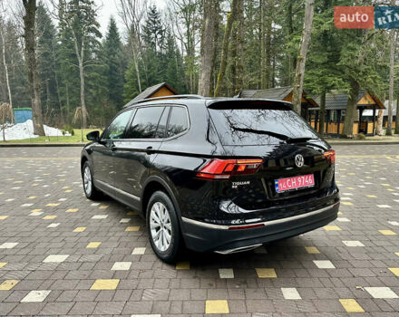 Чорний Фольксваген Тігуан, об'ємом двигуна 2 л та пробігом 186 тис. км за 17300 $, фото 20 на Automoto.ua
