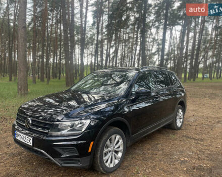 Черный Фольксваген Тигуан, объемом двигателя 1.97 л и пробегом 128 тыс. км за 16700 $, фото 8 на Automoto.ua