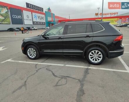 Черный Фольксваген Тигуан, объемом двигателя 1.98 л и пробегом 141 тыс. км за 16900 $, фото 9 на Automoto.ua