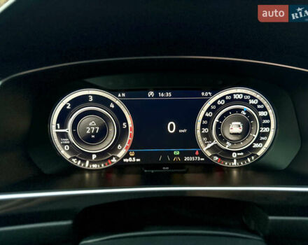 Черный Фольксваген Тигуан, объемом двигателя 1.97 л и пробегом 204 тыс. км за 26990 $, фото 10 на Automoto.ua