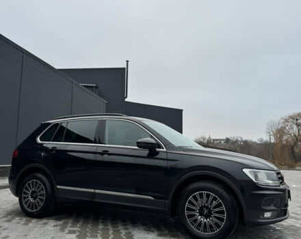 Черный Фольксваген Тигуан, объемом двигателя 2 л и пробегом 190 тыс. км за 23150 $, фото 3 на Automoto.ua