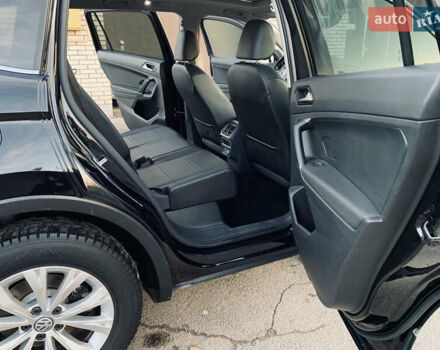 Черный Фольксваген Тигуан, объемом двигателя 2 л и пробегом 188 тыс. км за 12890 $, фото 66 на Automoto.ua