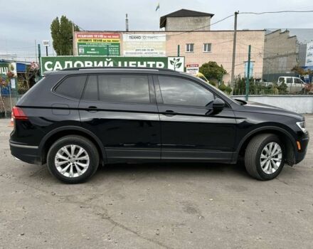 Чорний Фольксваген Тігуан, об'ємом двигуна 2 л та пробігом 139 тис. км за 16900 $, фото 4 на Automoto.ua
