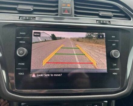 Чорний Фольксваген Тігуан, об'ємом двигуна 2 л та пробігом 71 тис. км за 7000 $, фото 11 на Automoto.ua