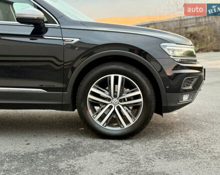 Черный Фольксваген Тигуан, объемом двигателя 1.97 л и пробегом 204 тыс. км за 26990 $, фото 33 на Automoto.ua
