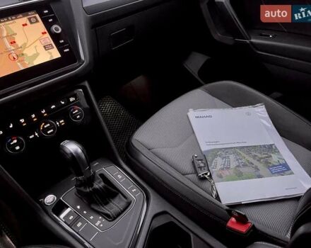 Черный Фольксваген Тигуан, объемом двигателя 1.98 л и пробегом 149 тыс. км за 29900 $, фото 10 на Automoto.ua