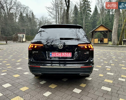 Чорний Фольксваген Тігуан, об'ємом двигуна 2 л та пробігом 186 тис. км за 17300 $, фото 19 на Automoto.ua