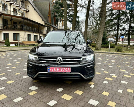 Чорний Фольксваген Тігуан, об'ємом двигуна 2 л та пробігом 186 тис. км за 17300 $, фото 15 на Automoto.ua