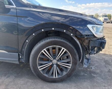 Черный Фольксваген Тигуан, объемом двигателя 2 л и пробегом 129 тыс. км за 13900 $, фото 13 на Automoto.ua