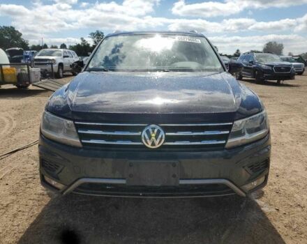 Черный Фольксваген Тигуан, объемом двигателя 2 л и пробегом 65 тыс. км за 4000 $, фото 4 на Automoto.ua