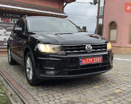 Чорний Фольксваген Тігуан, об'ємом двигуна 1.98 л та пробігом 258 тис. км за 23300 $, фото 3 на Automoto.ua