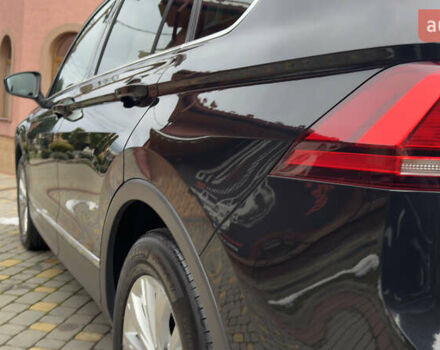 Чорний Фольксваген Тігуан, об'ємом двигуна 1.98 л та пробігом 258 тис. км за 23300 $, фото 22 на Automoto.ua