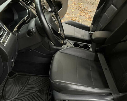 Чорний Фольксваген Тігуан, об'ємом двигуна 1.98 л та пробігом 105 тис. км за 20500 $, фото 19 на Automoto.ua