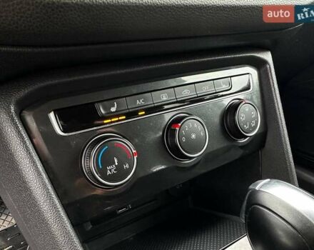 Черный Фольксваген Тигуан, объемом двигателя 1.98 л и пробегом 125 тыс. км за 19500 $, фото 25 на Automoto.ua