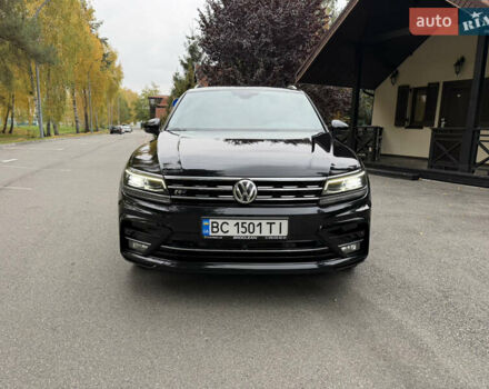 Фольксваген Тигуан 2019 в Киеве на Automoto.ua Черный Фольксваген Тигуан, объемом двигателя 2 л и пробегом 120 тыс. км за 32799 $, фото 1 на Automoto.ua
