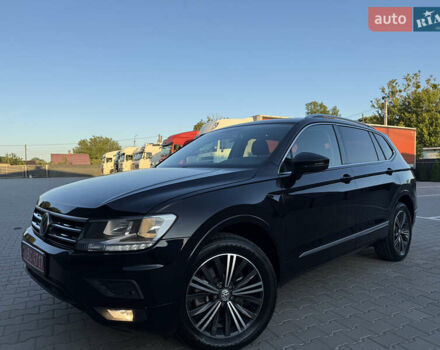 Черный Фольксваген Тигуан, объемом двигателя 2 л и пробегом 231 тыс. км за 16300 $, фото 61 на Automoto.ua