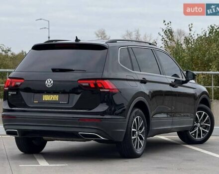 Черный Фольксваген Тигуан, объемом двигателя 1.98 л и пробегом 117 тыс. км за 19650 $, фото 11 на Automoto.ua