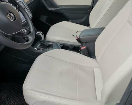 Черный Фольксваген Тигуан, объемом двигателя 2 л и пробегом 87 тыс. км за 20300 $, фото 6 на Automoto.ua