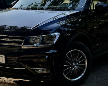 Черный Фольксваген Тигуан, объемом двигателя 1.98 л и пробегом 112 тыс. км за 20500 $, фото 2 на Automoto.ua