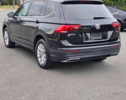 Черный Фольксваген Тигуан, объемом двигателя 2 л и пробегом 41 тыс. км за 8200 $, фото 5 на Automoto.ua