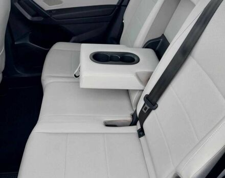 Черный Фольксваген Тигуан, объемом двигателя 2 л и пробегом 76 тыс. км за 9300 $, фото 9 на Automoto.ua