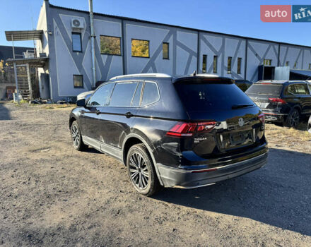 Черный Фольксваген Тигуан, объемом двигателя 2 л и пробегом 133 тыс. км за 11900 $, фото 10 на Automoto.ua