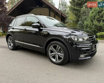 Фольксваген Тигуан 2019 в Киеве на Automoto.ua Черный Фольксваген Тигуан, объемом двигателя 2 л и пробегом 120 тыс. км за 32799 $, фото 9 на Automoto.ua