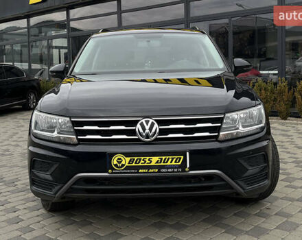 Черный Фольксваген Тигуан, объемом двигателя 1.98 л и пробегом 272 тыс. км за 16200 $, фото 1 на Automoto.ua